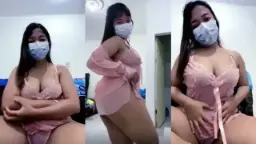 Lendir Basah Si Montok Host Siap Balas Dendam Dengan Rayuan Goyangannya