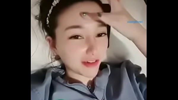 Video Live Lengkap: Cewek Asia Menggoda Tukang Pijat