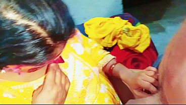 Bokep India: Bhabhi Mesum Ngentot Doggy Style Dengan Suara Erotis Menggoda