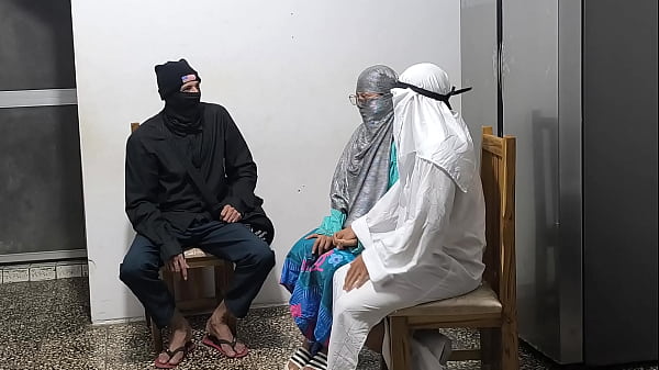 Ritual Pacaran Arab! Pasangan Serong Minta Nasihat Di Depan Pendeta Arab, Berakhir Dengan Hubungan Intim Panas. Film Porno Arab Latin.