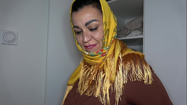 Arab Hijabi Stepmom With A Huge Ass – Arabic Sex