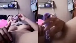 Ukhti Cantik Ketagihan Colmek