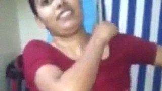 Video Gadis Andhra Bugil Sedang Berdandan