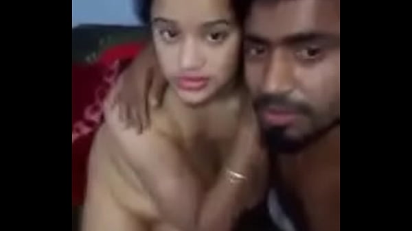 Cewek India, Pasrah Digebukin Di Ranjang, Napasnya Berat Minta Lebih.