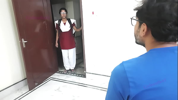 Cewek Bengali Lugu India Digarap Orang Asing – Cerita Sex Hindi