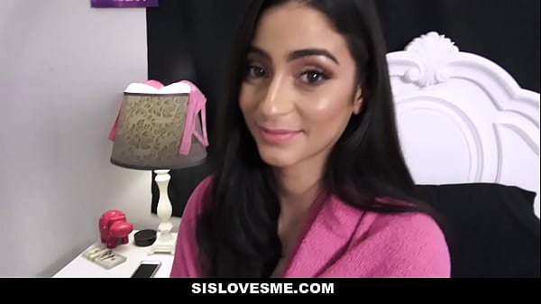 Sislovesme – Adik Tiri Nakal (jasmine Vega) Dikasih Duit Biar Ngewe Aku