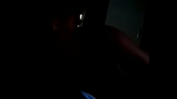 Mamah India Lagi Ngocok, Nyusuin Penuh Nafsu.