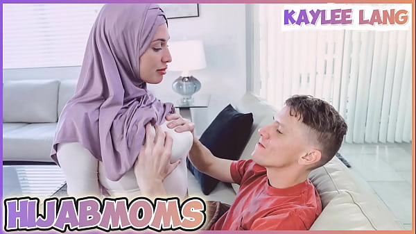 Milf Arab Kaylee Lang, Istri Yang Diam-diam Menggoda Dan Bergairah