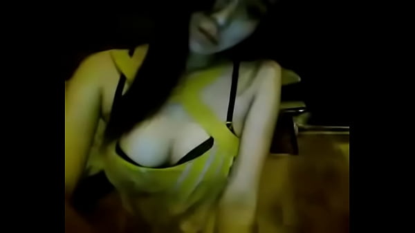 Cewek Indonesia Sange Abis Di Depan Kamera, Crot Nonton