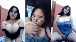 Acha Sih Emang Cantik, Tapi Begitu Lepas Kacamata, Toketnya Brutal Bikin Makin Liar.