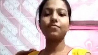 Bangladeshi Cewek Sange Pamer Bugil Tanpa Malu – Shopnohin