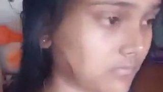 Cewek India Buka Saree, Keliatan Semua Yang Tersembunyi.