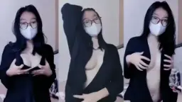 Mochi Belahan Dada Mulus Bening, Bikin Ngiler Pengen Jilat.