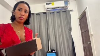 Ibu Tiri Montok Leyne Rodriguez Terperangkap Dan Digencet Habis-habisan Sama Anak Tiri Yang Lagi Horny.