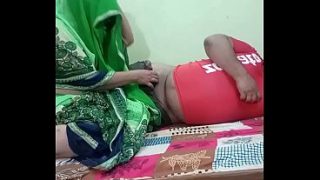 Desi Pasutri India Lagi Ngewe Panas Di Kamar, Crot Dimana-mana.
