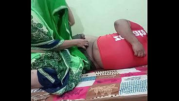 Desi Pasutri India Lagi Ngewe Panas Di Kamar, Crot Dimana-mana.