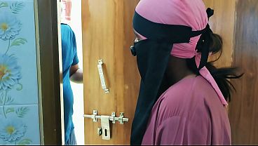 Teman Kuliah Hijab Hot-nya Jadi Step-sis, Kita Ngewe Di Kamar.
