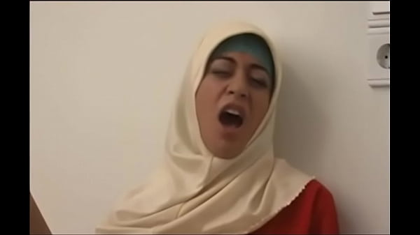 1101689 Cewek Arab Jilbab Sange Pengen Digoyang