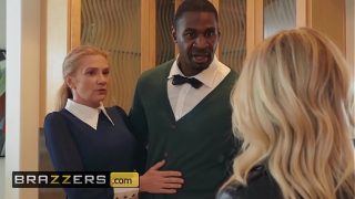Remaja Ngeces Lihat Kontol Gede – Khloe Kapri, Jax Slayher – Bawa Pulang Si Brondong Nakal – Brazzers