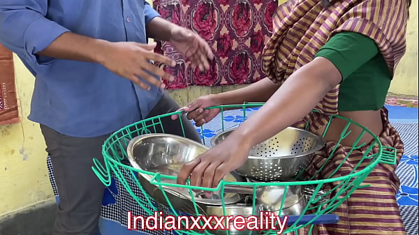 Ibu Tiri Desi India Paling Hot, Suara Hindi Jelas, Ngewe Keluarga Tiri