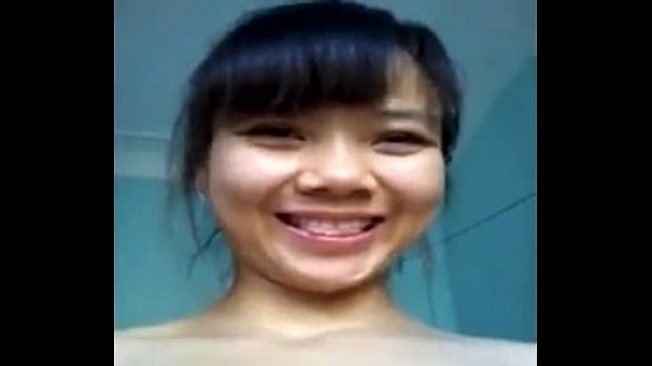 Cewek China Mainin Memeknya Dari Deket Banget