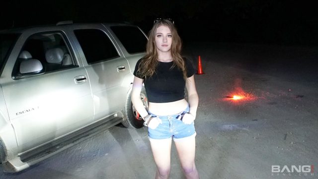 Bang! Melody Marks Pake Memeknya Biar Bebas Dari Masalah