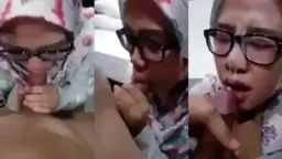 Jilbab Berkacamata, Muka Penuh Crot, Nikmatnya Pol.
