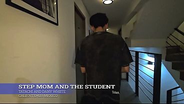Ibu Tiri Lagi Ngajarin Muridnya, Panas Banget Sampai Basah.