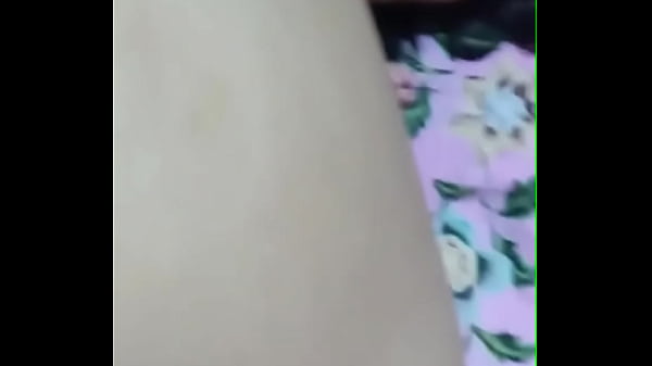 Luar Lagi Hujan, Suami Lagi Pergi, Tetangga Main Ke Rumah, Langsung Ajak Main Basah-basahan Di Kamar.