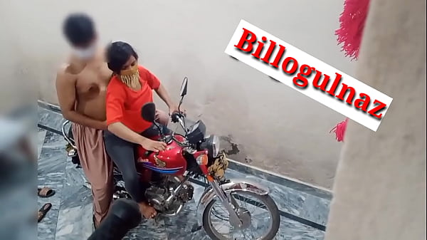 Hot Xxx Digebek Temen Di Atas Motor Pake Suara Hindi, Crot Sampe Becek