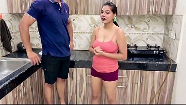 Cewek India Tiri Punya Memek Lebih Rapet Dari Istri Sendiri, Pas Lagi Ngomong Hindi