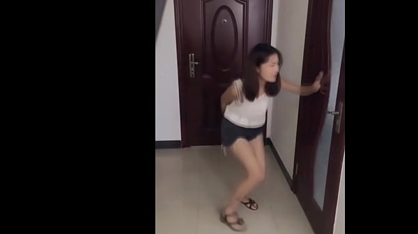 Gadis Cina Ngompol Nggak Tahan, Mau Pipis Sampai Gebyah-gebyah