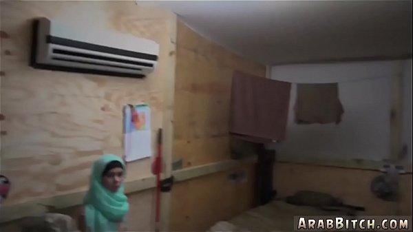 Operasi Memek Lari, Pertama Kali Anal Arab!